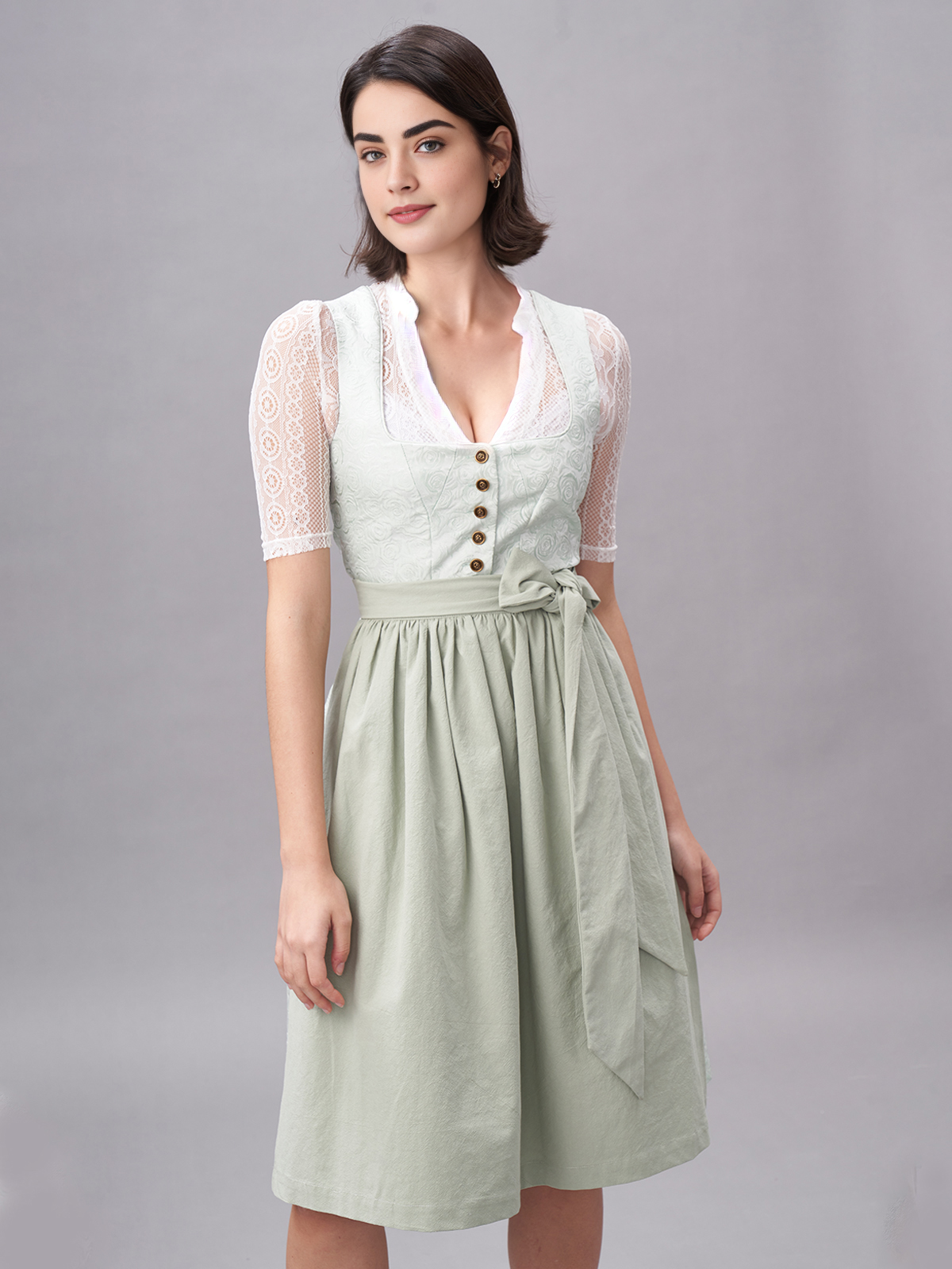 Marjo samt Dirndl blau – ein Blickfang auf jedem Fest