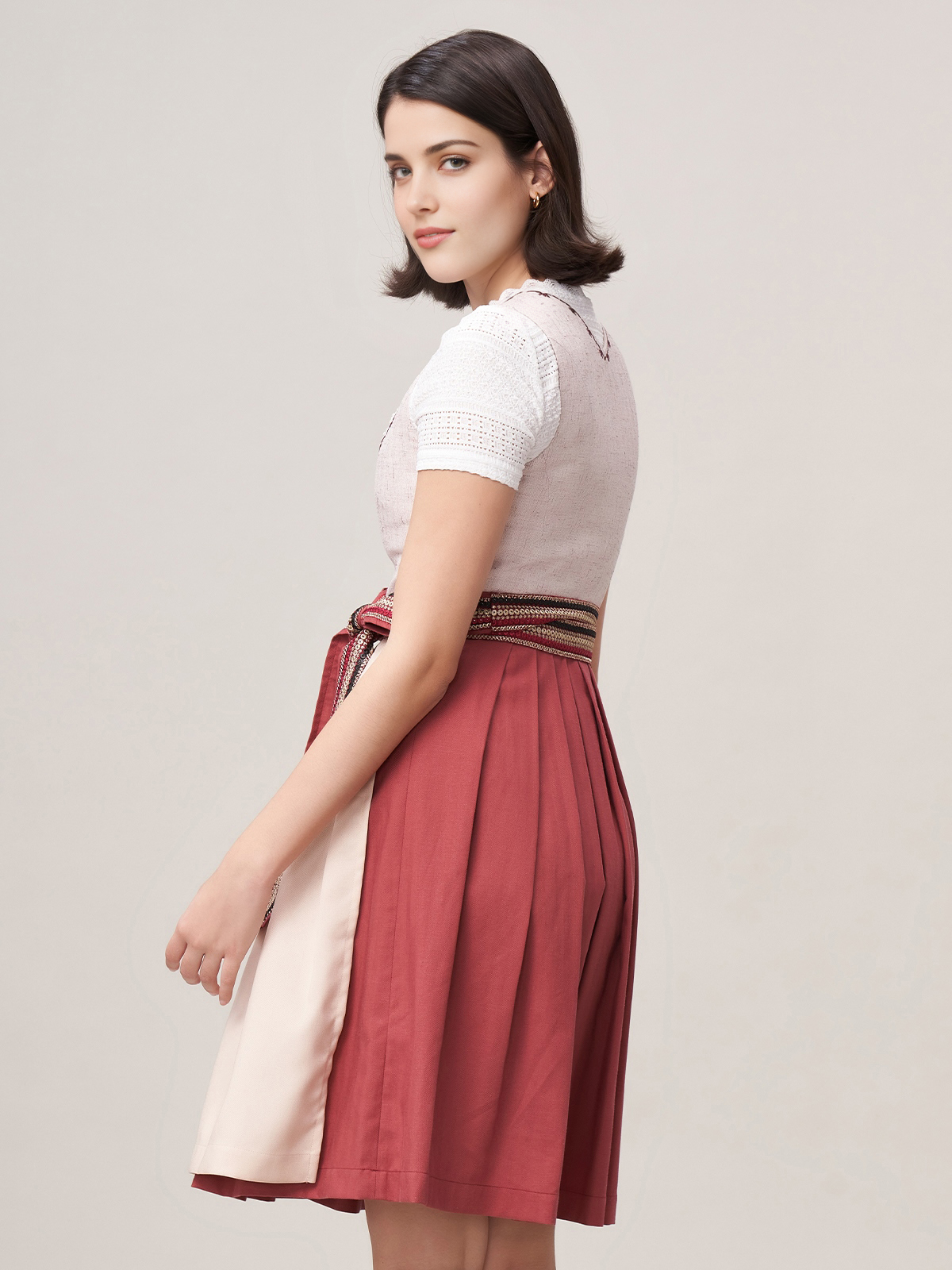 Dirndlkleid in Rosa – feminin und stilvoll