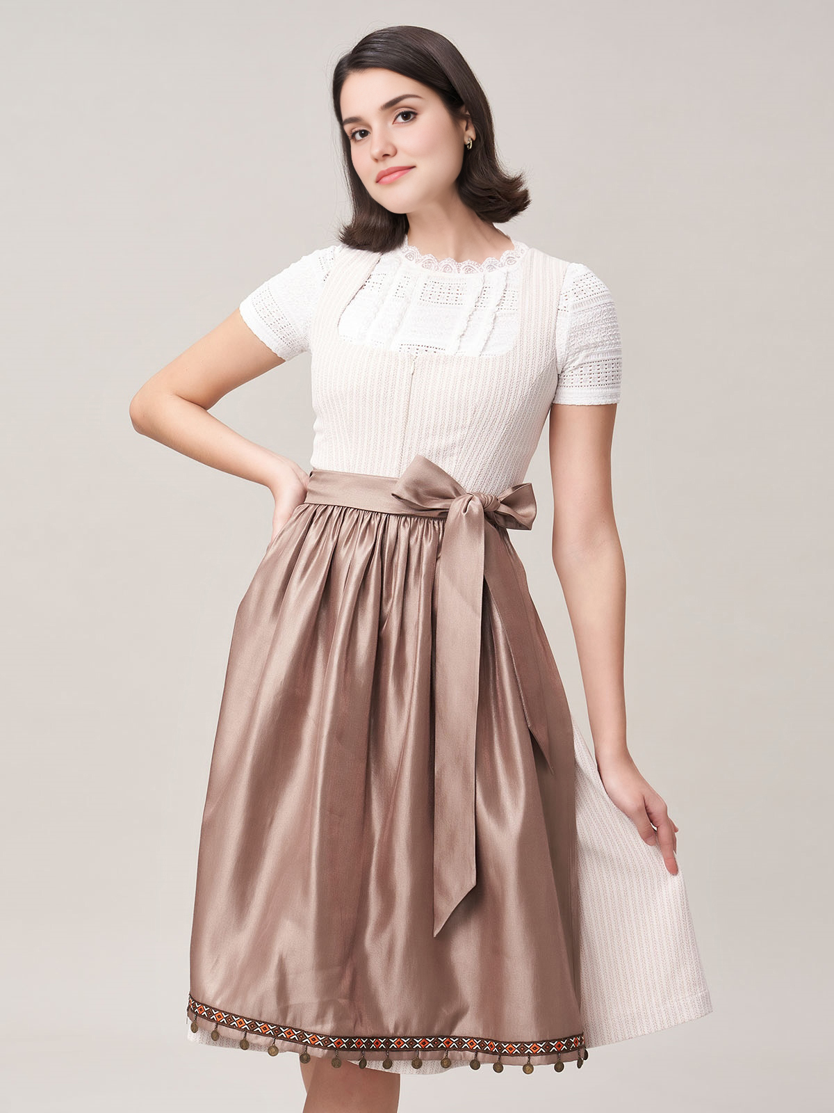 Dirndl Creme Beige